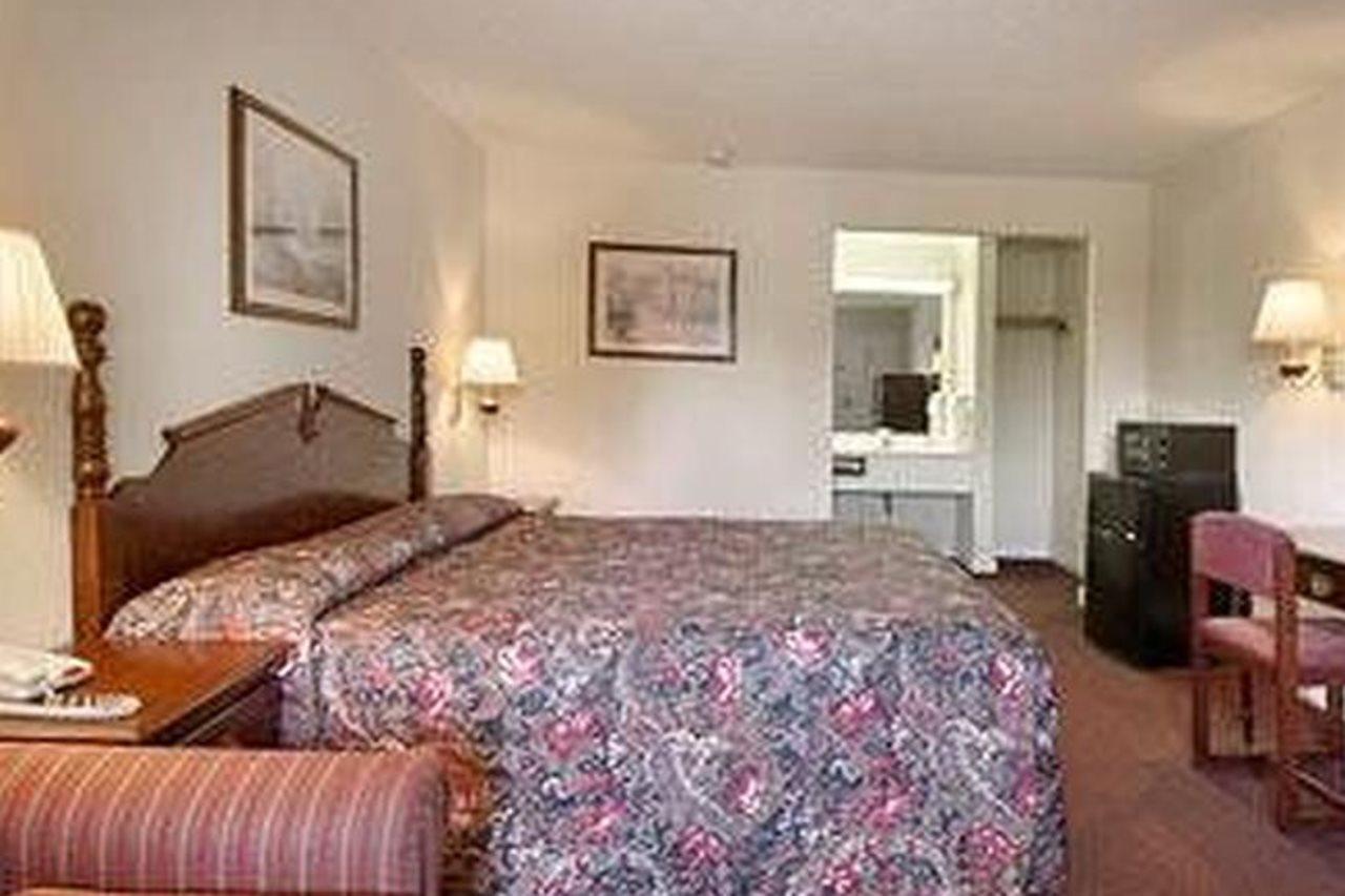 Rodeway Inn Lumberton Luaran gambar