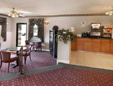 Rodeway Inn Lumberton Dalaman gambar